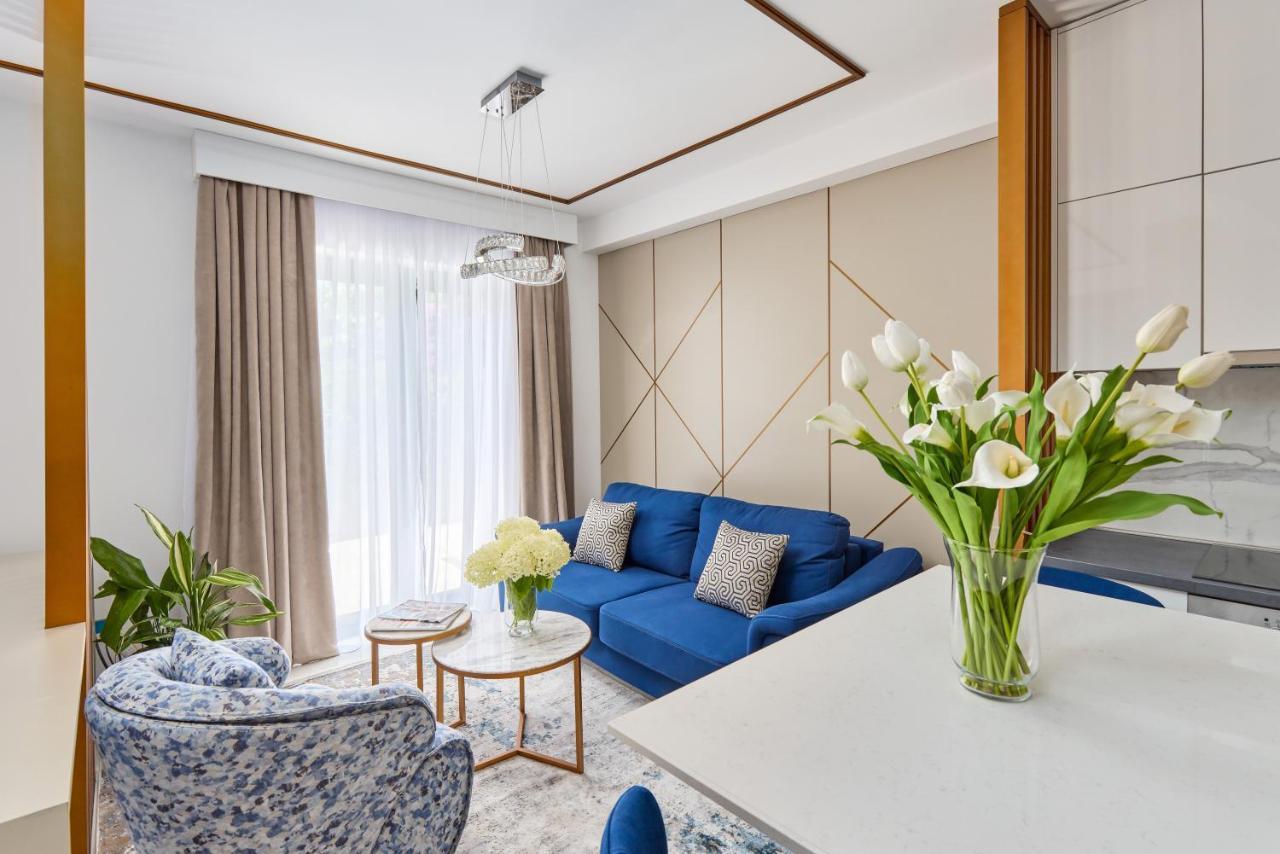 Moderna Luxury Apartments With Heated Pool Τίβατ Εξωτερικό φωτογραφία