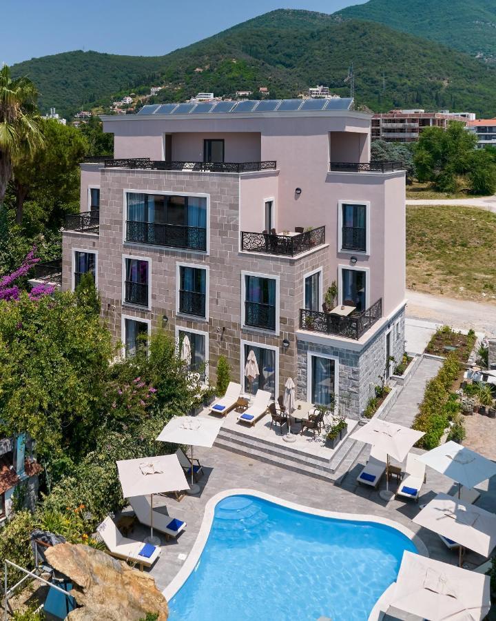 Moderna Luxury Apartments With Heated Pool Τίβατ Εξωτερικό φωτογραφία