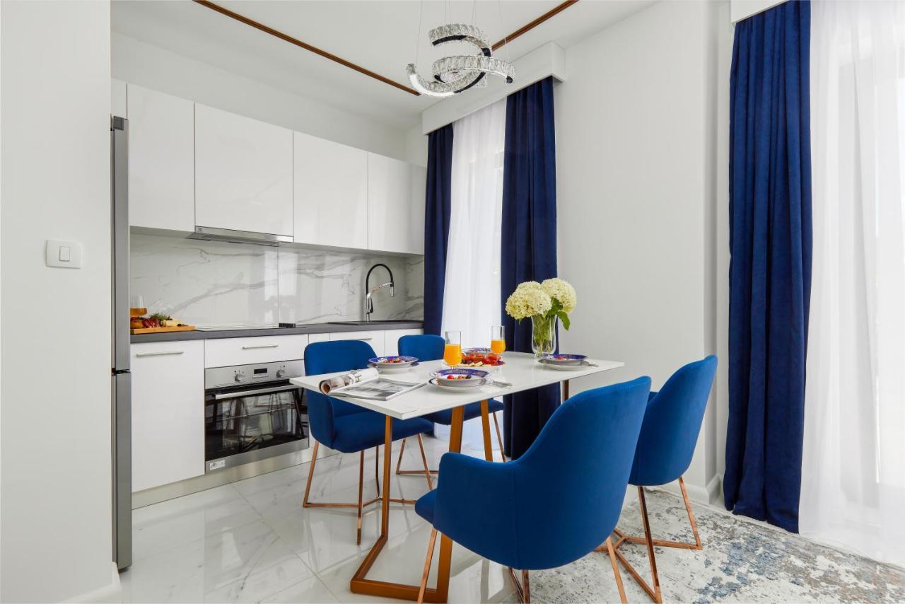 Moderna Luxury Apartments With Heated Pool Τίβατ Εξωτερικό φωτογραφία